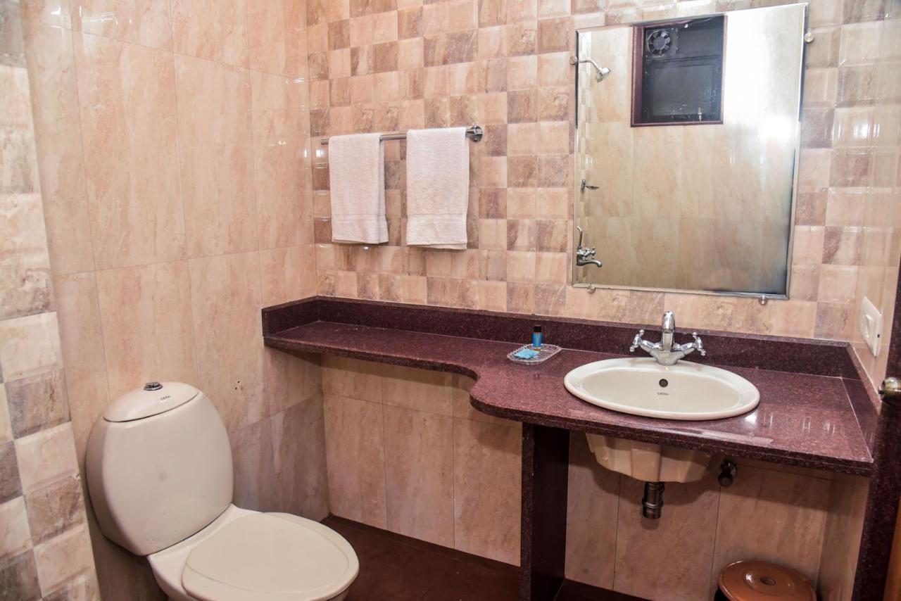 Candolim Grande Resort Exterior photo