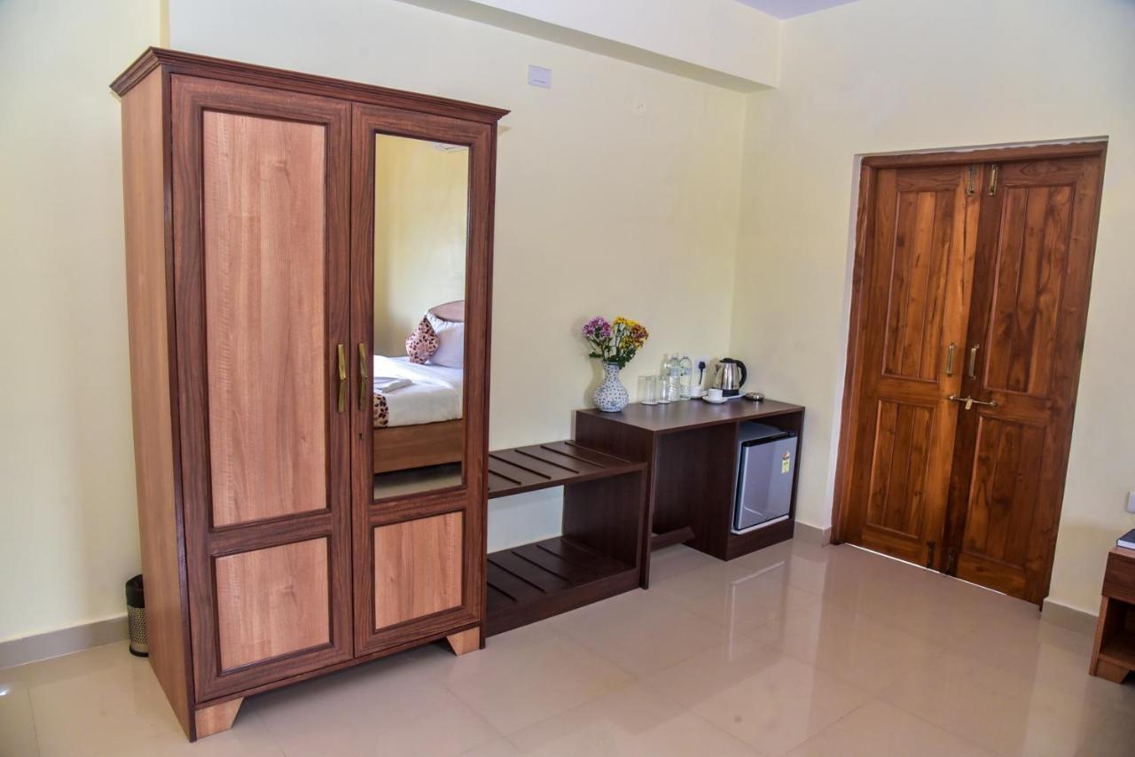 Candolim Grande Resort Exterior photo